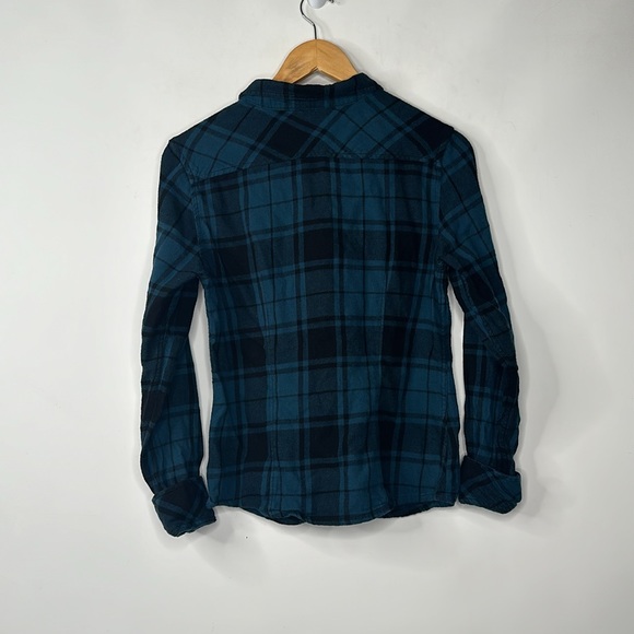 Aritzia - TNA Plaid Button Down Shirt Womens Size M Green and Black - Picture 2 of 6